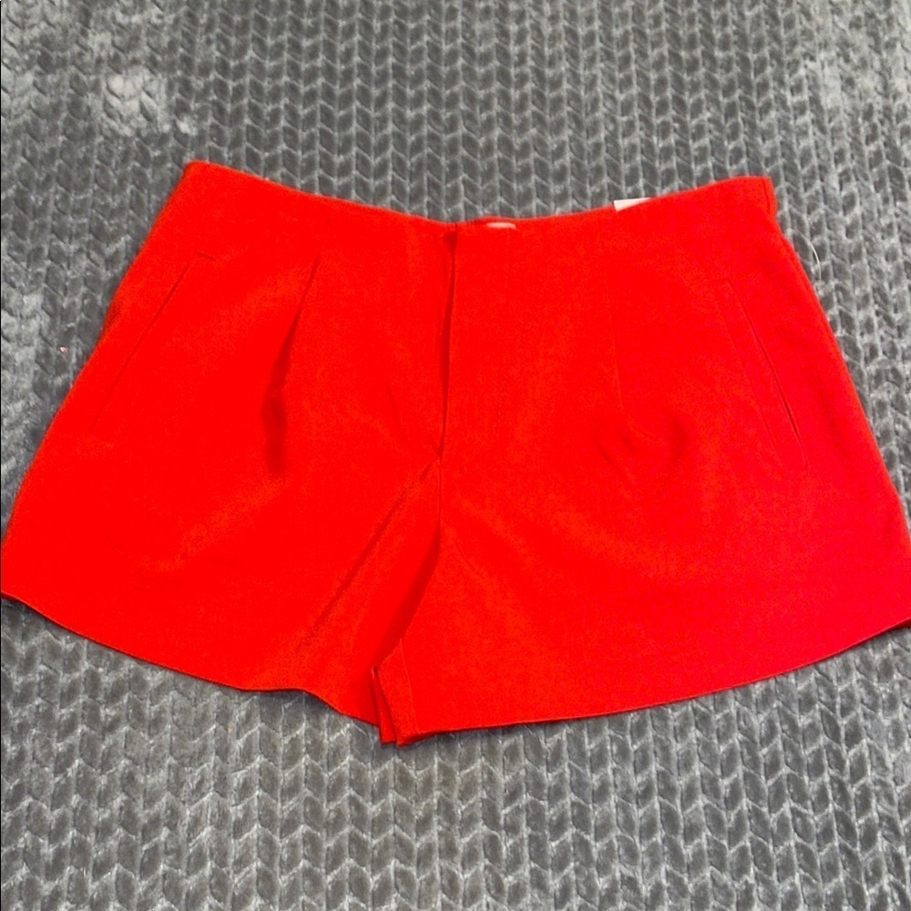 NWT Midi Shorts.  Size 17 w 4” Inseam.  Red. ‎ Stretch.